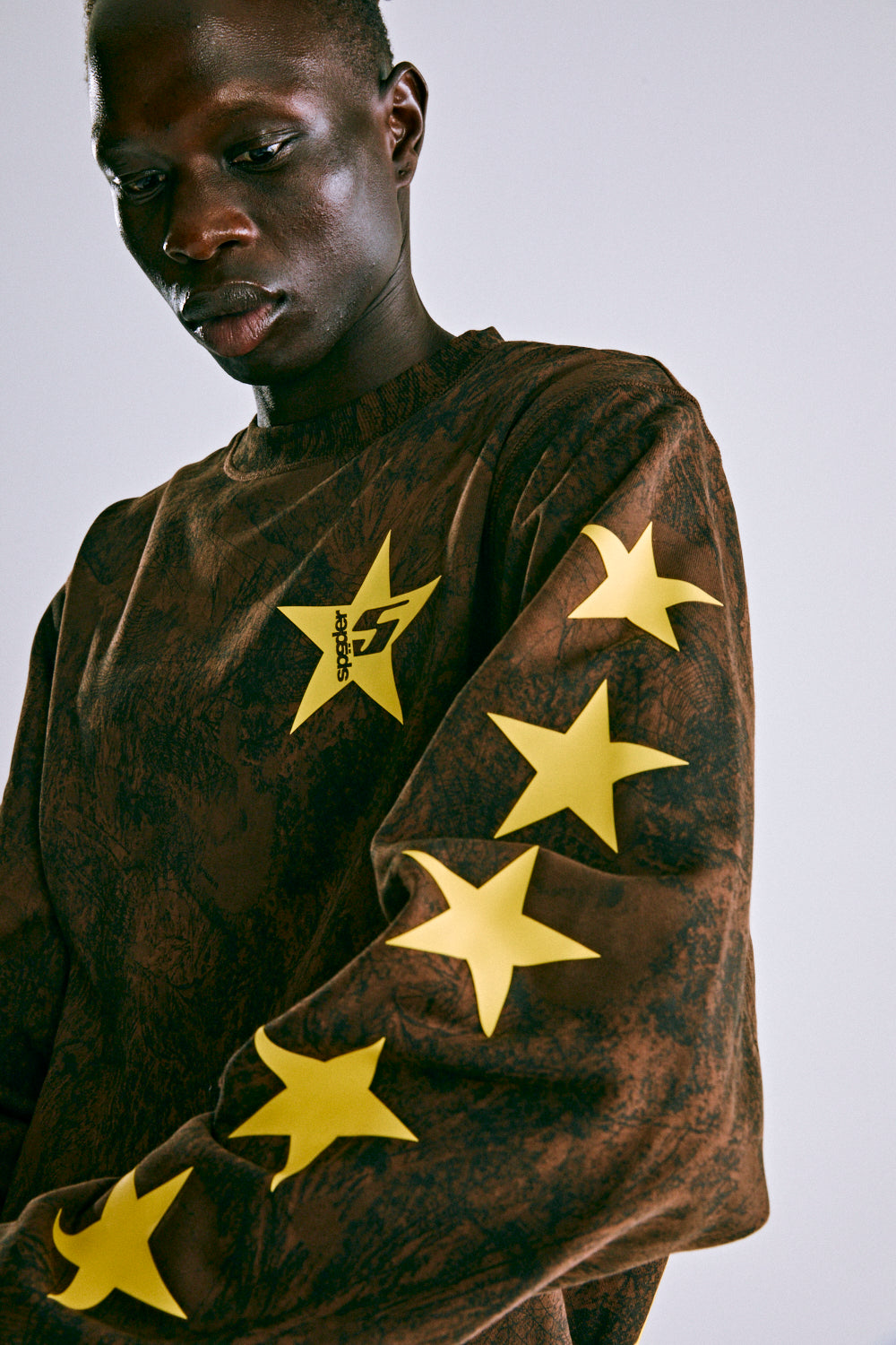 5 CREWNECK SWEATSHIRT