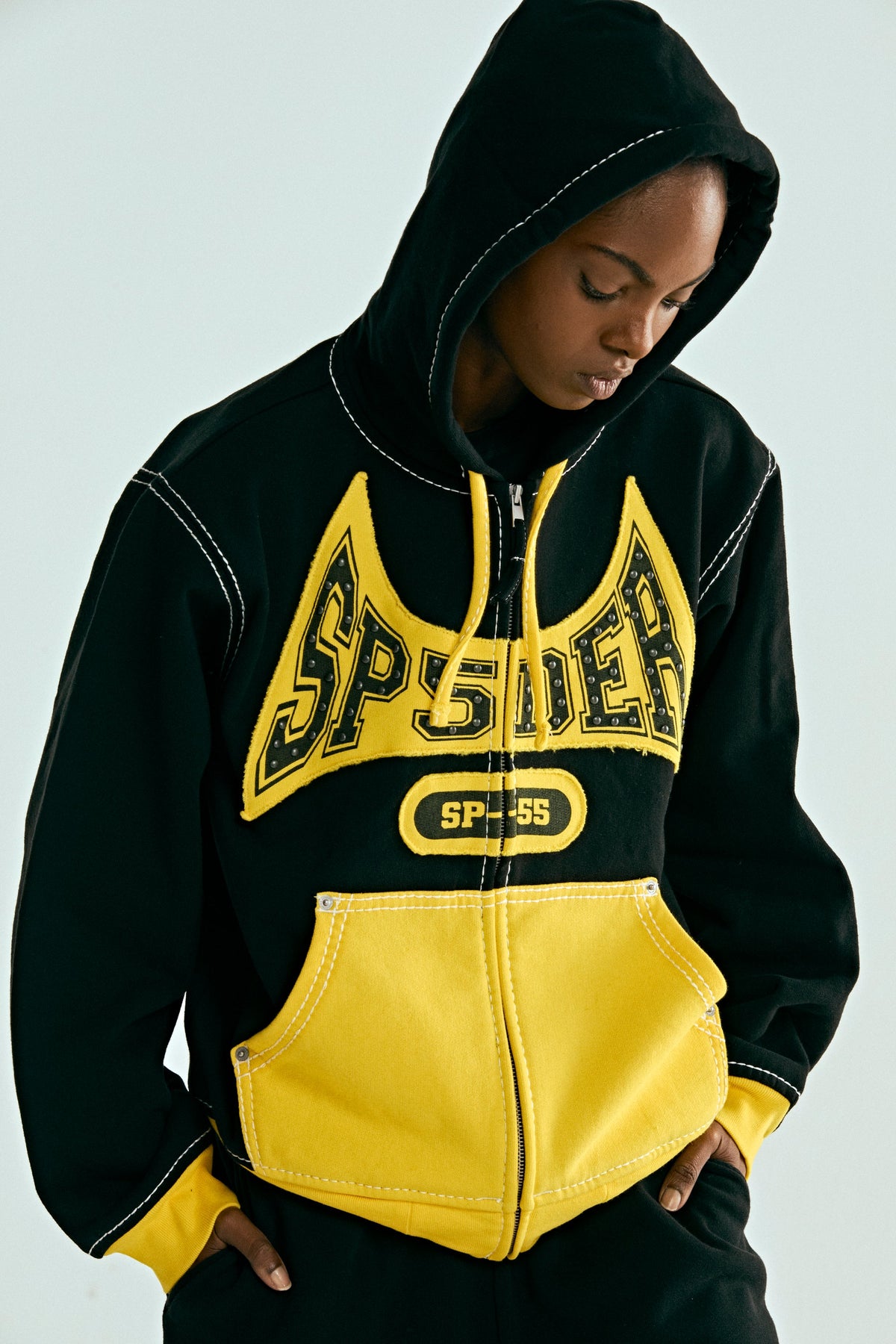 T&amp;F ZIP HOODIE