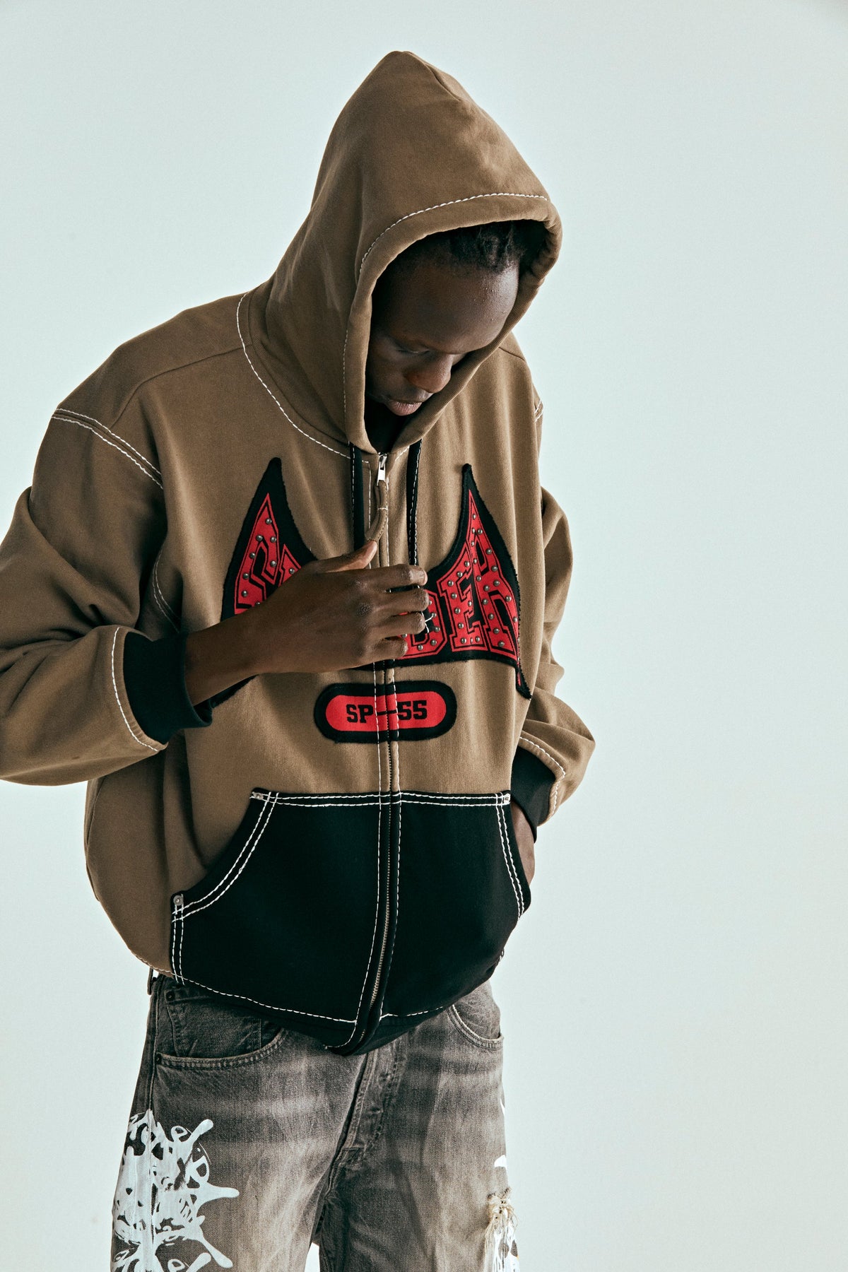 T&amp;F ZIP HOODIE